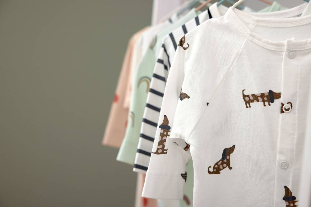 Lässig Baby Jumpsuit - Bio Baumwolle, Hund, Beige Bis zu 65% Rabatt