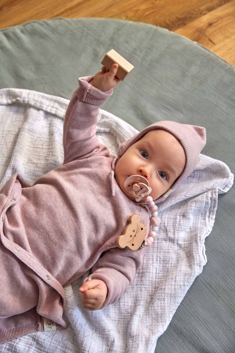 Lässig Baby Mütze - Strickmütze, Rosa Kauf eins, bekomm eins gratis
