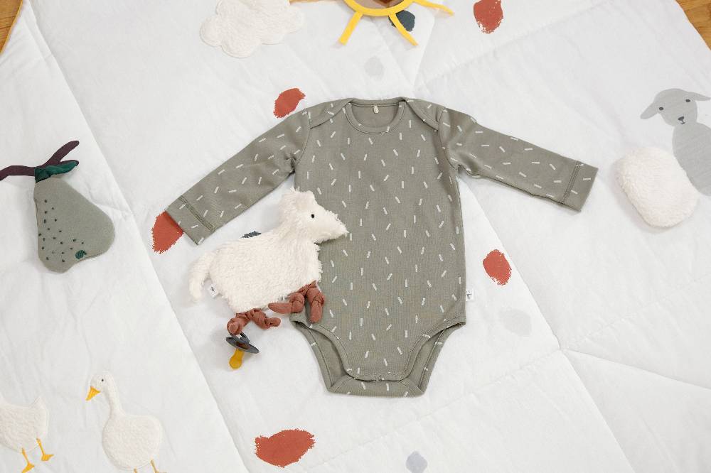 Lässig Baby Wickelbody langarm - Bio Baumwolle, Striche, Oliv Wochenangebot