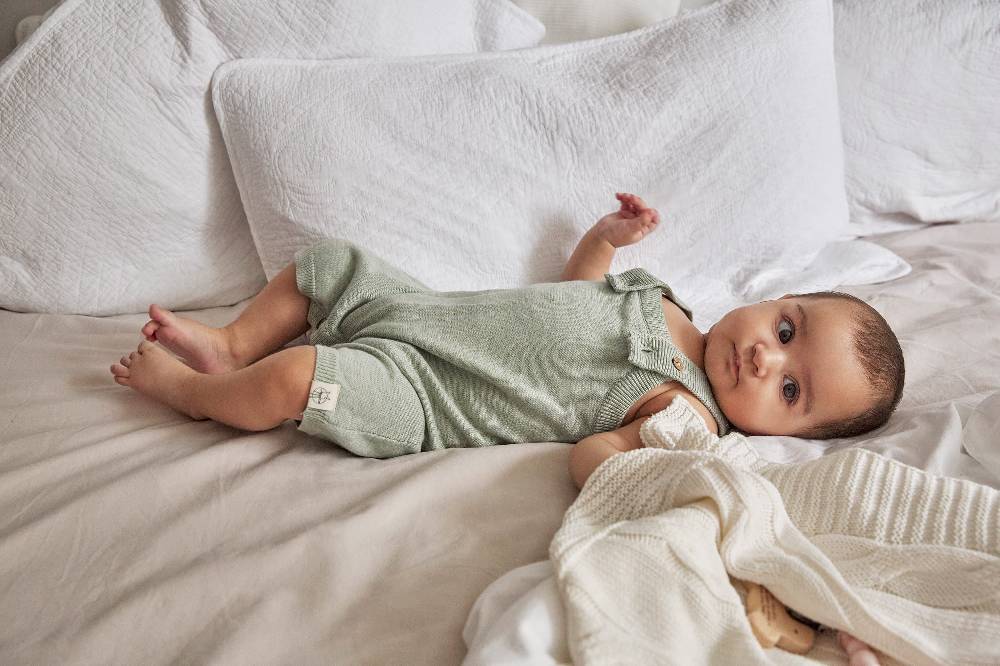 Lässig Baby Strampler - gestrickter Jumpsuit, Salbei Meist gekauft
