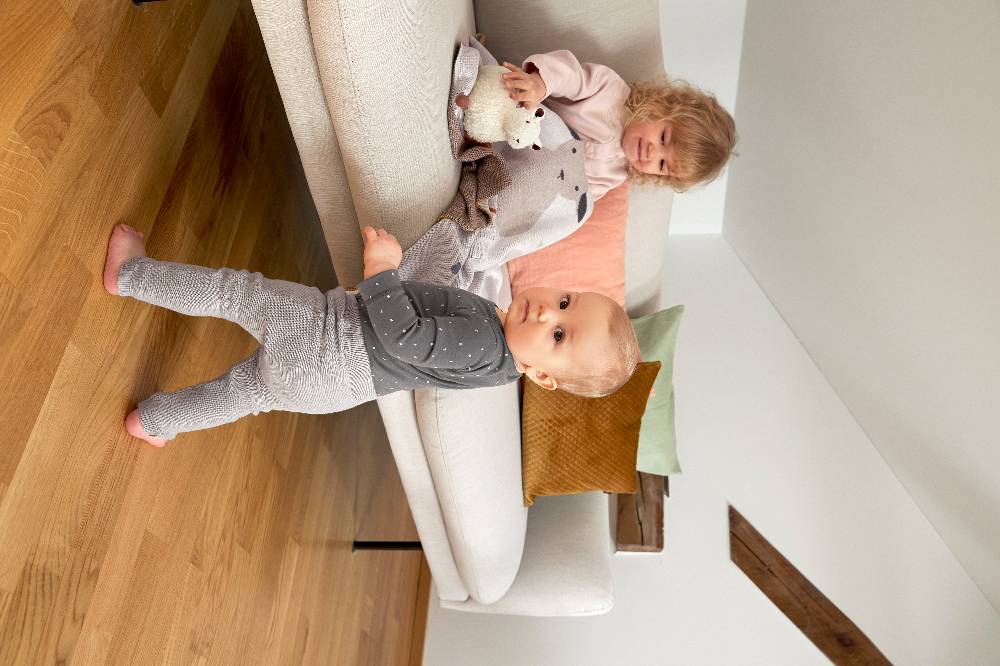 Lässig Baby Wickelbody langarm - Bio Baumwolle, Punkte, Anthrazit Black Friday