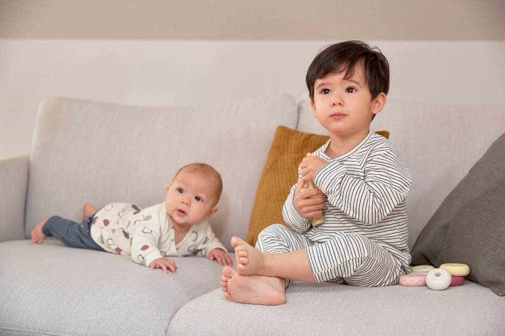 Lässig Baby Wickelbody kurzarm - Bio Baumwolle, Streifen, Grau Räumungsverkauf