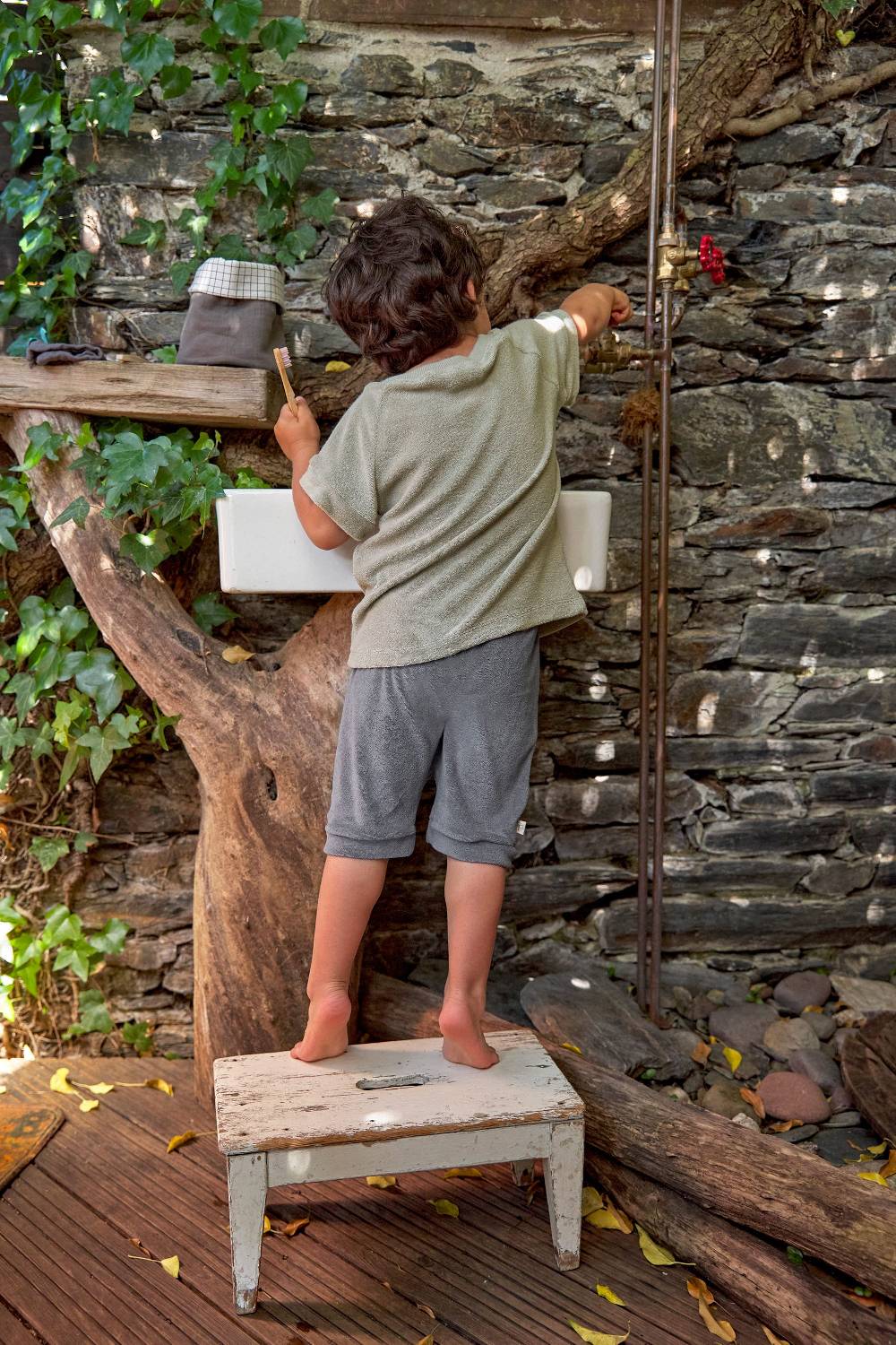 Lässig Frottee T-Shirt Kinder, Oliv 50% Rabatt mit kostenlosem Versand