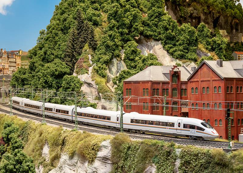 Märklin Triebwagenzug ICE 3, Baureihe 403 Speichern exportieren