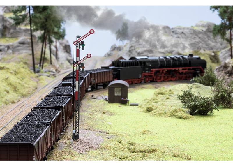 Märklin Hauptsignal mit Gittermast (Hp 0 / Hp 1 / Hp 2) Online Shopping