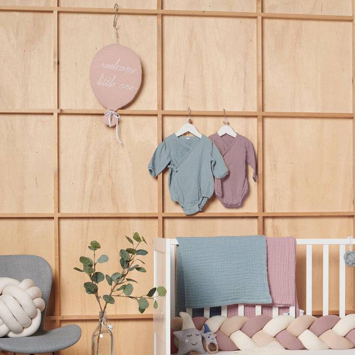 Nordic Coast Company Ballon-Kissen "Welcome Little One" Rosa Cyber Monday