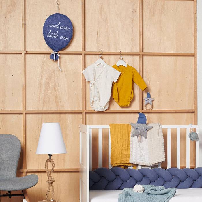 Nordic Coast Company Ballon-Kissen "Welcome Little One" Blau Vatertagsangebot