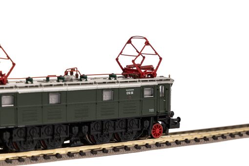 Piko N E-Lok E16 DB III Artikelnummer: 40355 Rabatte dieses Monats