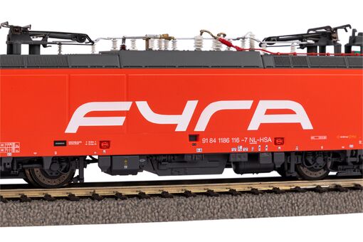 Piko E-Lok BR 186 FYRA V Artikelnummer: 21624 Fabrikverkauf