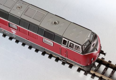 Piko N Diesellokomotive BR 221 DB IV Artikelnummer: 40500 Vierteljährliche Förderung