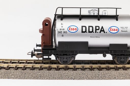 Piko Kesselwagen Esso DSB III Artikelnummer: 27715 Fabrikladen