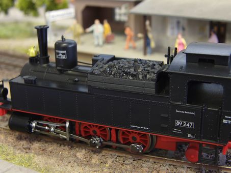 Piko Dampflok BR 89.2 / sächsische VT DR III Artikelnummer: 50057 Tägliche Deals
