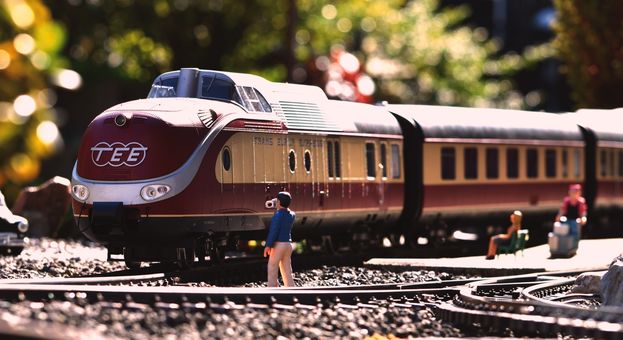 Piko G Dieseltriebwagen VT 11.5 DB III, 3-teilig Artikelnummer: 37320 Weihnachtsangebot