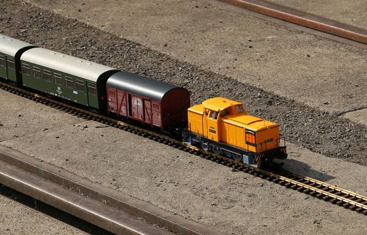 Piko G Diesellok BR 106 DR IV Artikelnummer: 37590 Verkauf