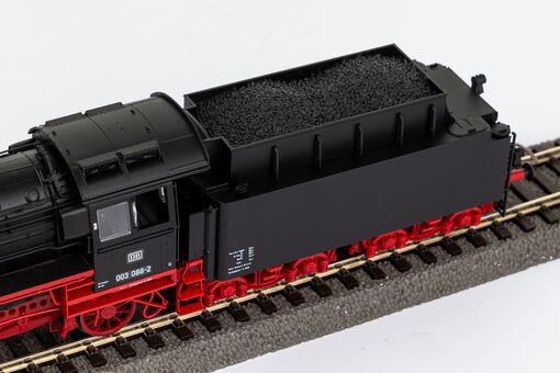 Piko Sound-Dampflok BR 003 DB IV, inkl. PIKO Sound-Decoder und Dampfgenerator Artikelnummer: 50682 Begrenzt auf 3 Tage
