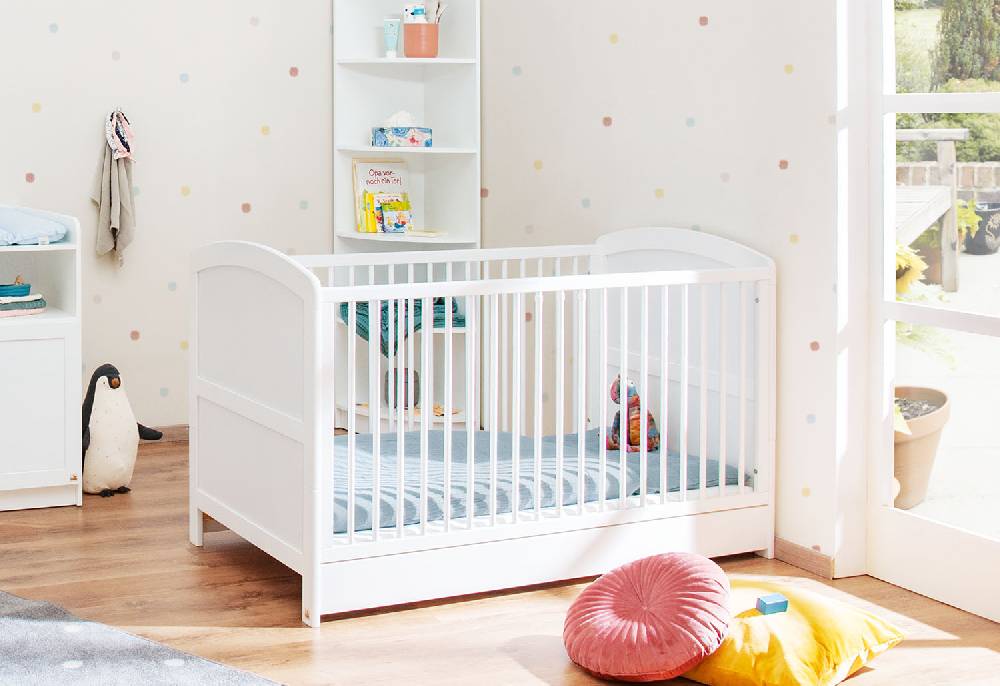 Pinolino Kinderbett 'Laura' - Schnäppchenartikel Vierteljährliche Förderung