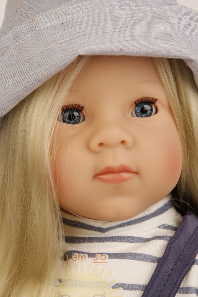 Schildkröt Manufaktur Stehpuppe Elli 52 cm blonde Haare, blaue Schlafaugen, sommerkliche Kleidung blau/weiss/gelb Sonderangebot