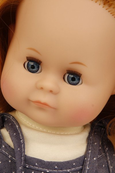 Schildkröt Manufaktur Puppe Schlummerle 37 cm rote Haare, blaue Schlafaugen, Kleidung gelb/blau/beige Sonderangebote