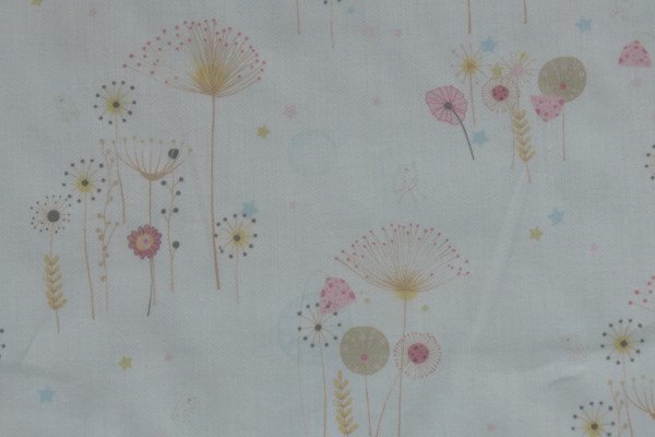 Schildkröt Manufaktur Stoff Batist offwhite mit Wiesenblumen