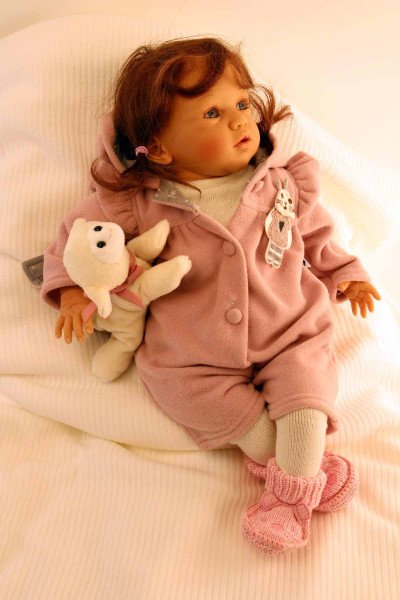 Schildkröt Manufaktur Puppe Rosalie 50 cm von Gudrun Legler, braune Haare, Hasenoverall 50% Rabatt mit kostenlosem Versand