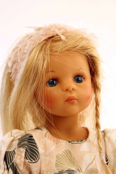 Schildkröt Manufaktur Lisa von Sieglinde Frieske 28 cm, blonde Haare, Kleidung braun/rose/weiss Black Friday Preise