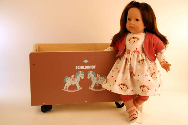 Schildkröt Manufaktur Puppe Elli 52 cm braune Haare, braune Schlafaugen, Kleidung Mäuschen Online Shopping