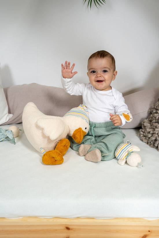 Sterntaler Knuddelsäckchen Ente Edda in buntem Ringel-Jersey Sonderangebot
