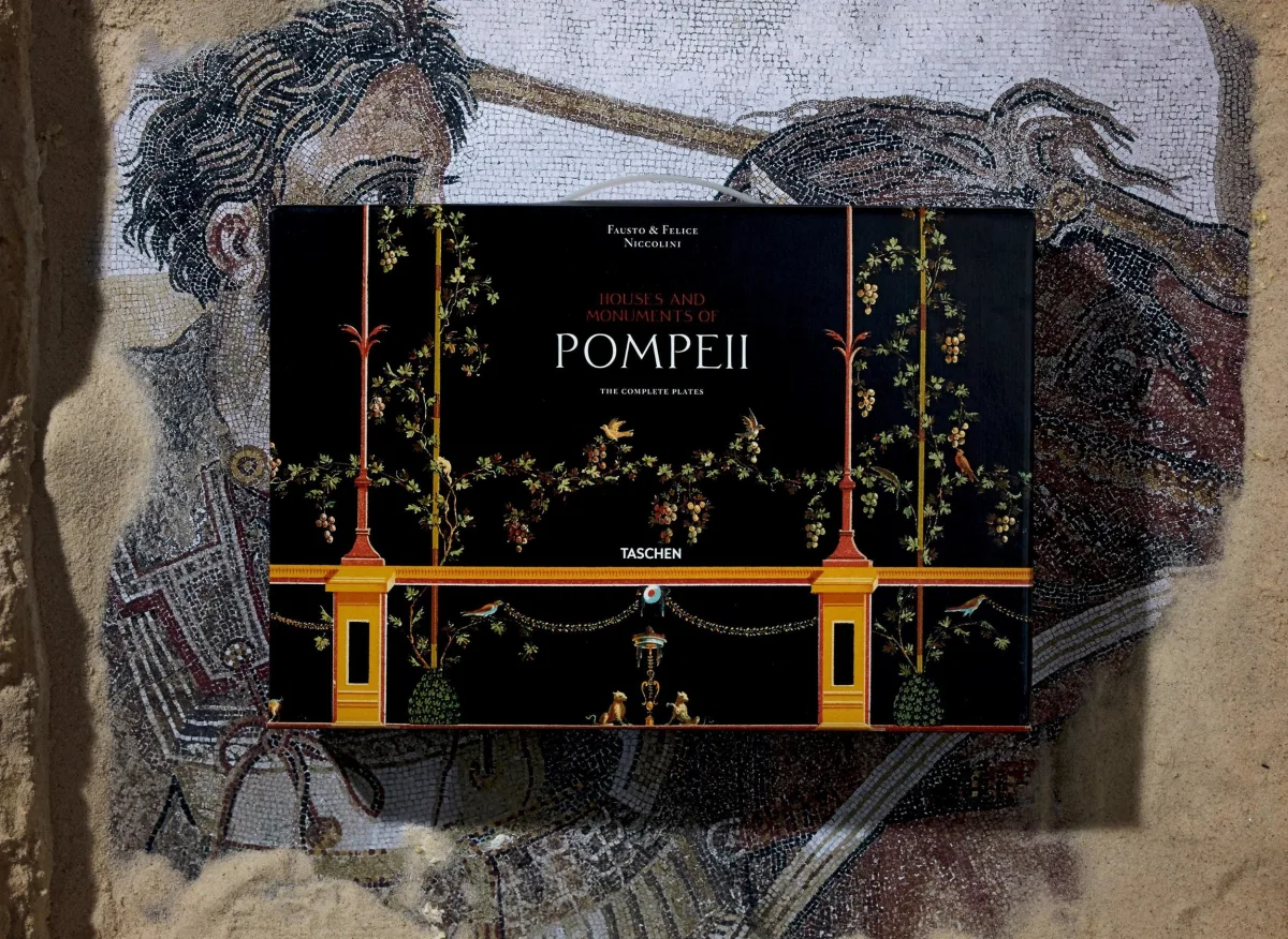TASCHEN Fausto & Felice Niccolini. Houses and Monuments of Pompeii im Angebot