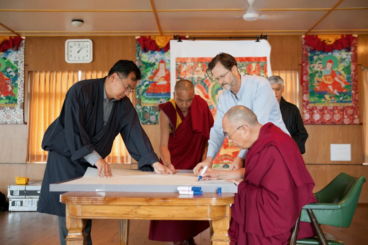 TASCHEN Thomas Laird. Murals of Tibet Exklusivangebot