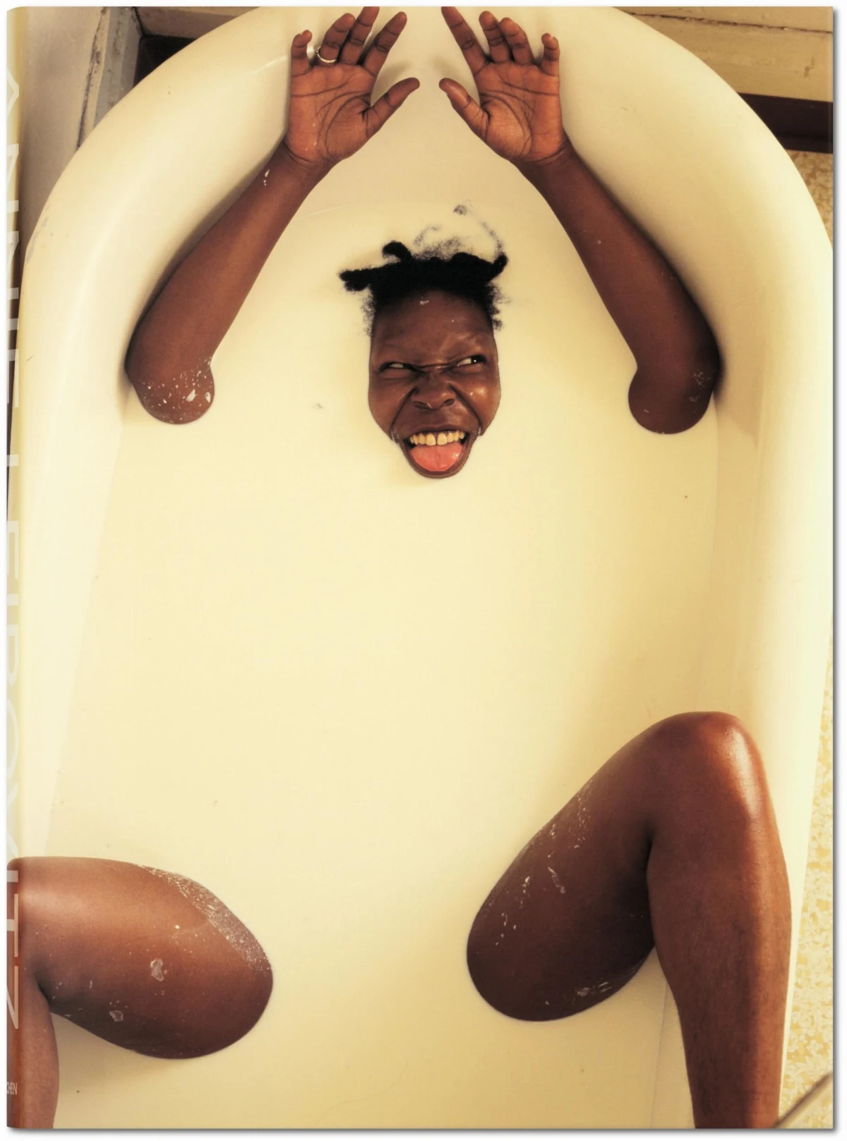 TASCHEN Annie Leibovitz, with dustjacket Keith Haring Osterangebot